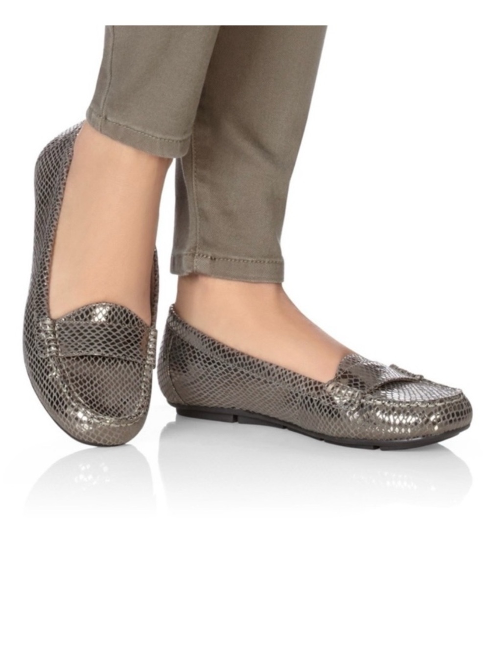 Vionic “Larrun”  In Metallic Silver Snake Print